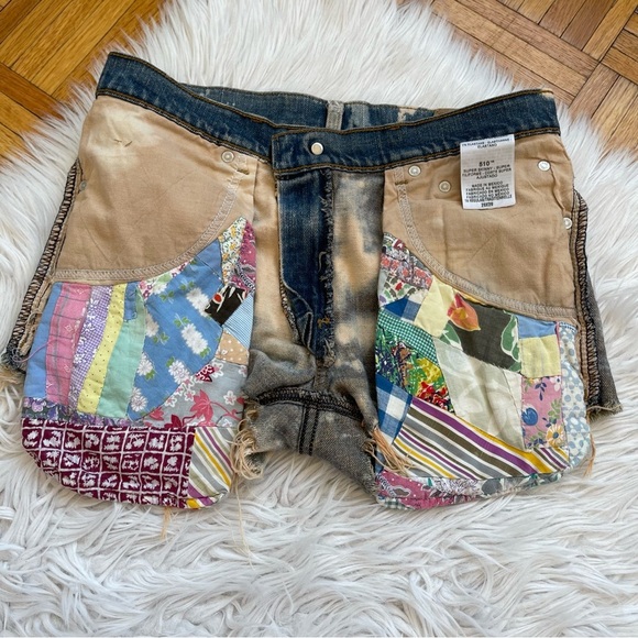 LEVI’S Vintage Denim Distressed Festival Vacation Shorts - Picture 6 of 11
